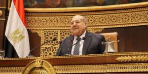 عبد الرازق يفتتح الجلسة العامة للشيوخ - تكنو بلس