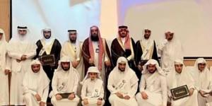 محافظ أحد رفيدة يكرّم 15 حافظاً وحافظة لكتاب الله - تكنو بلس