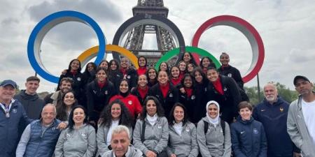 منتخب مصر للكرة النسائية يعود للقاهرة بعد ختام معسكره بباريس - تكنو بلس