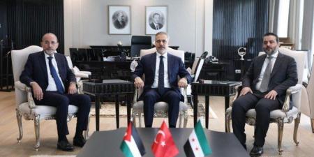 الاجتماع الثلاثي في أنقرة: دعم لدمشق ومطالبات برفع العقوبات ومواجهة العدوان الإسرائيلي - تكنو بلس
