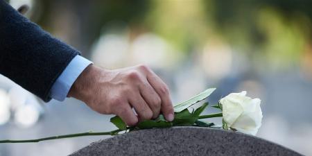 وفاة فنان شهير من دون معرفة الأسباب.. وهكذا أعلنت ابنته الخبر الحزين (صورة) - تكنو بلس