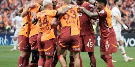 غلطة سراي يتوّج بالدوري التركي أمام فنربخشه ومدربه مورينيو - تكنو بلس