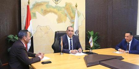 نقيب المحامين يتابع سير عملية الإضراب عن حضور الجلسات أمام كافة محاكم الجنايات على مستوى الجمهورية - تكنو بلس