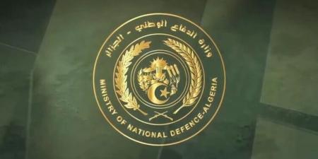 الدفاع الجزائرية: الجيش قضى على "إرهابيَين" وصادر أسلحة وذخيرة بعملية شرق البلاد - تكنو بلس