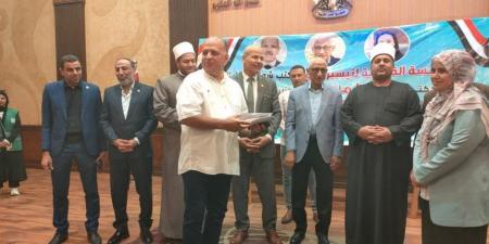 محافظ شمال سيناء يودع حجاج قرعة الداخلية قبل سفرهم الأراضي الحجازية لأداء فريضة الحج ،(صور) - تكنو بلس