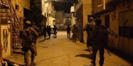 قوات الاحتلال تقتحم بلدة فرعون جنوب طولكرم ويعتقل شابًا فلسطينيًا - تكنو بلس