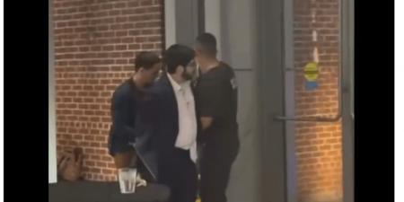 بالفيديو.. شاهد كيف ظهر مطلق النار علي موظفين السفارة الإسرائيلية في واشنطن لحظة القبض عليه - تكنو بلس