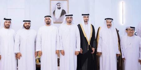 سعود بن صقر يحضر أفراح الجابر والسويدي - تكنو بلس