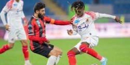الفتح يضمن البقاء بالفوز على ضمك في دوري روشن - تكنو بلس