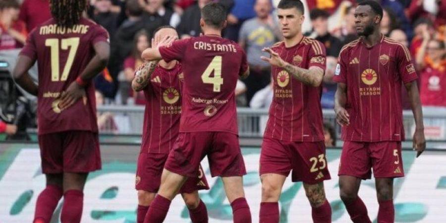 روما يعبر فيورنتينا ويصعد للمركز الرابع مؤقتا في الدوري الإيطالي - تكنو بلس