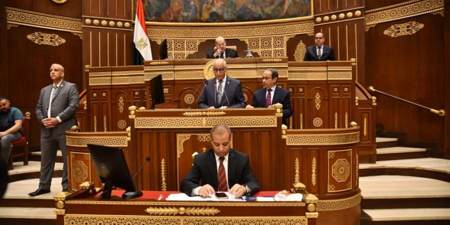 حسانين توفيق يعرص تقرير دراسة الأمن السيبرانى  أمام الشيوخ .. ويؤكد:«موضوع الساعة ويحتاج لتكاتف كل الجهات»..صور - تكنو بلس