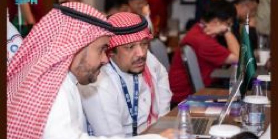 06 مايو 2025 | 07:37 مساءً
أولمبياد الفيزياء الآسيوي 2025 ينطلق في الظهران بمشاركة 240 طالبًا وطالبة - تكنو بلس