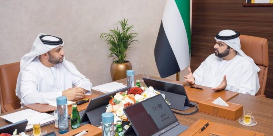 ولي عهد الفجيرة يؤكد أهمية تطوير منظومة العمل المؤسسي - تكنو بلس