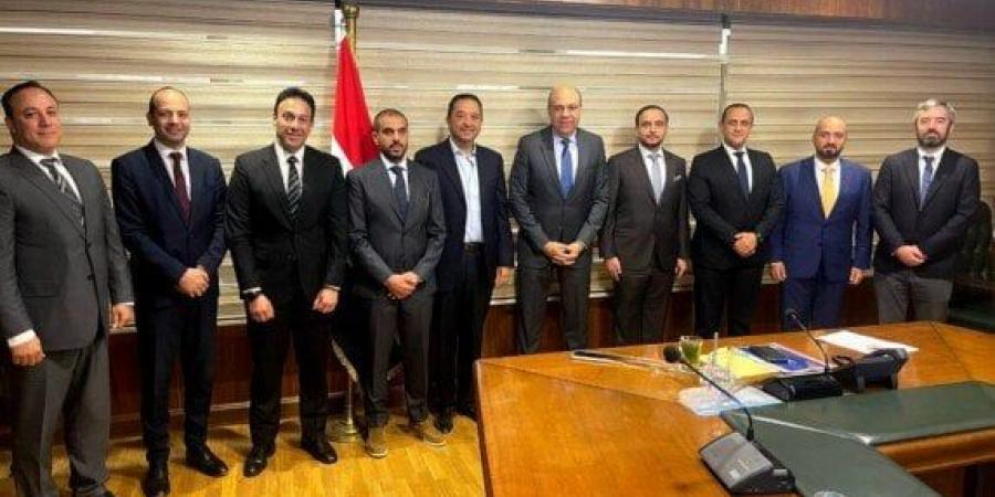 وزير الطيران المدني يستقبل وفد شركة Space 42 لبحث التعاون فى التحول الرقمي - تكنو بلس
