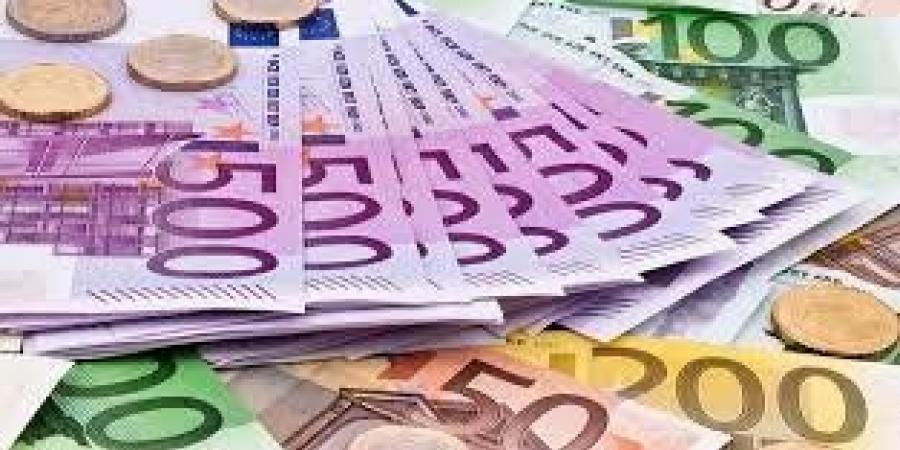 اليورو يسجل 57.6 جنية فى السوق المصرفى المصرى منتصف تعاملات اليوم - تكنو بلس