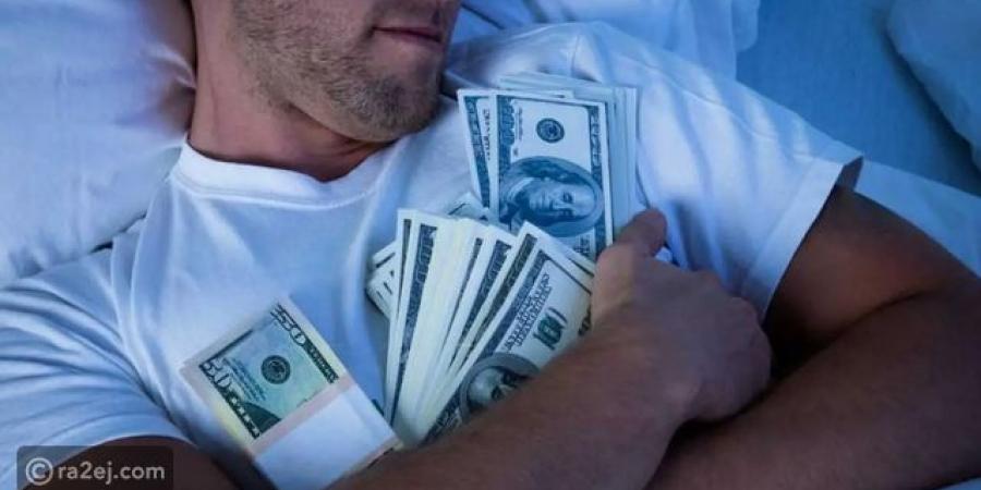 تفسير حلم سرقة المال من الأب للرجل - تكنو بلس