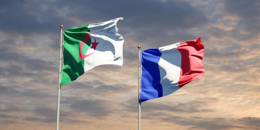 باريس تقول إن العلاقات مع الجزائر "مجمدة تماما" - تكنو بلس
