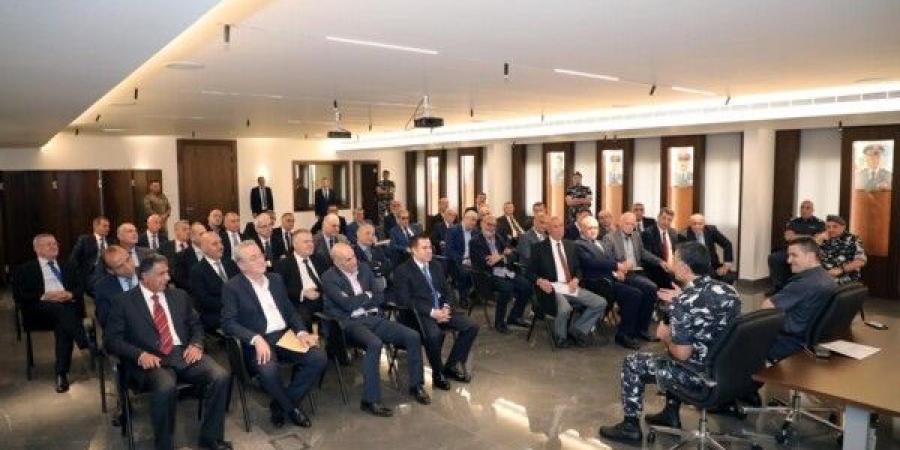 اللواء عبد الله استقبل وفدًا من ضباط قوى الأمن الداخلي المتقاعدين - تكنو بلس