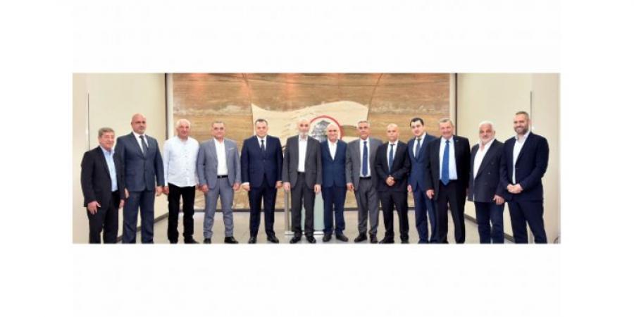 جعجع استقبل المجلس البلدي المنتخب لبلدة "عرمون" الكسروانية ورئيس بلدية العذرا - تكنو بلس