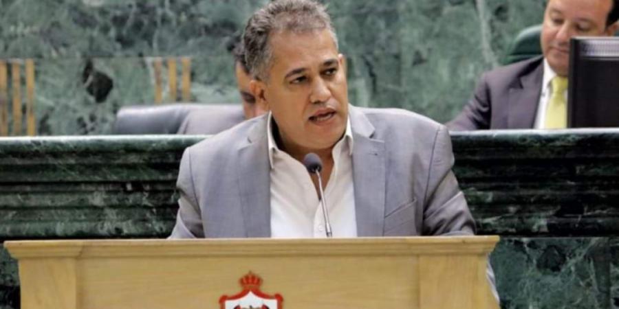 الهميسات يطالب بالتحقيق في تعيينات القيادات الحكومية #عاجل - تكنو بلس