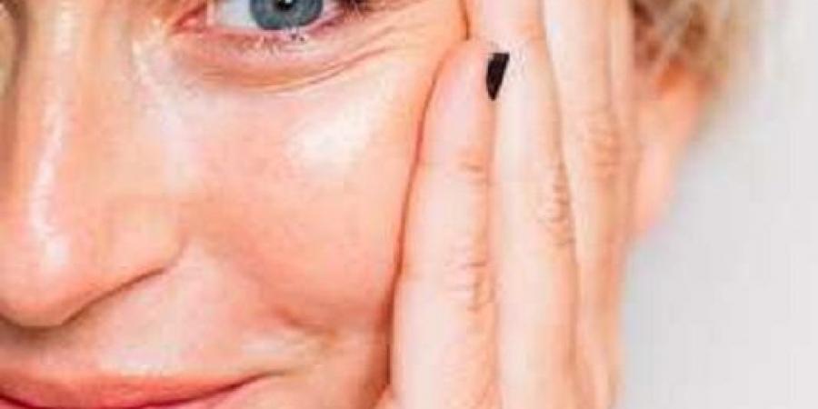 في العاصفة الترابية .. حافظي على نضارة بشرتك بهذه الخطوات - تكنو بلس