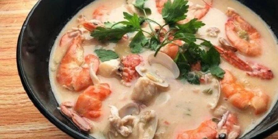 طريقة عمل شوربة الـ سي فود بالمنزل - تكنو بلس