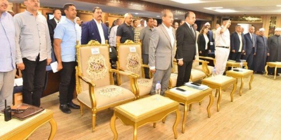 محافظ أسيوط يوجه بمتابعة نسب تنفيذ المشروعات التنموية وتعزيز جهود التصالح - تكنو بلس