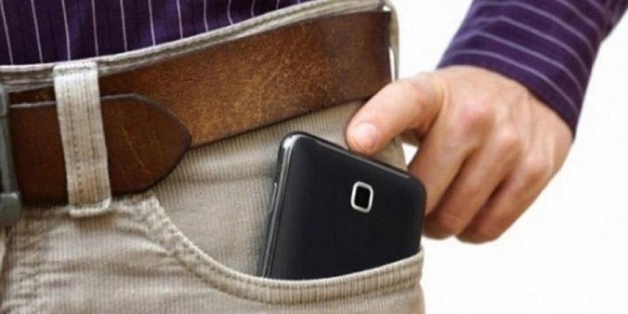 الهاتف في الجيب .. خطر خفي على خصوبة الرجال وأسباب جديدة للعقم - تكنو بلس