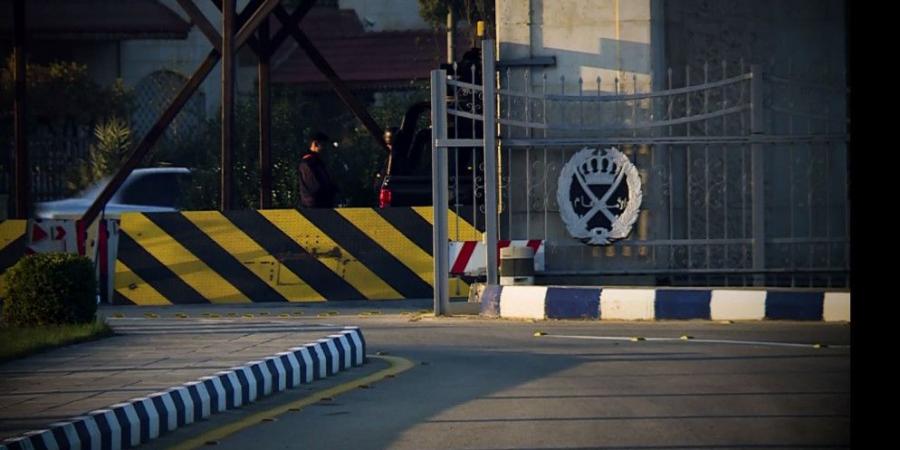 التعامل مع حقيبة مشبوهة في شارع وصفي التل ليتبين أنها فارغة - تكنو بلس
