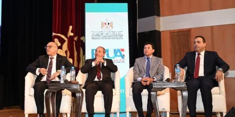 ختام مؤتمر مكافحة الهجرة وتأهيل الشباب بحضور وزيري الشباب والعمل ومحافظ بورسعيد - تكنو بلس
