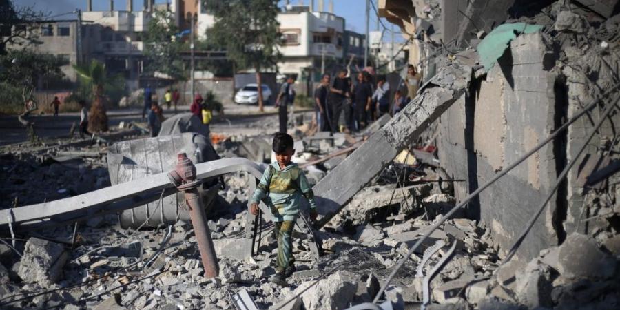 استشهاد 44 فلسطينيًا في قصف للاحتلال على وسط وجنوب غزة - تكنو بلس