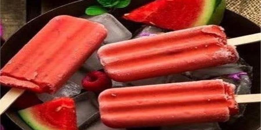 طريقة عمل آيس كريم البطيخ في البيت بطريقة سهلة - تكنو بلس