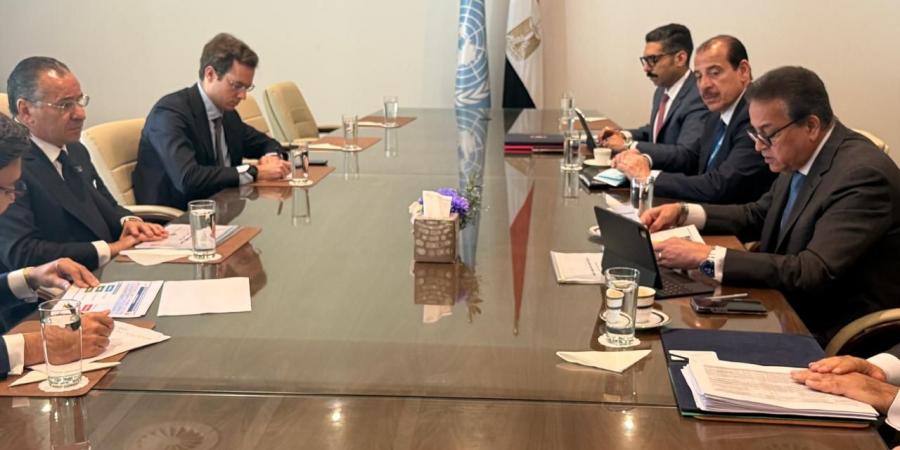 وزير الصحة يلتقي رئيس شركة GKSD القابضة للاستثمار لبحث مستجدات التعاون في العديد من المجالات الطبية - تكنو بلس