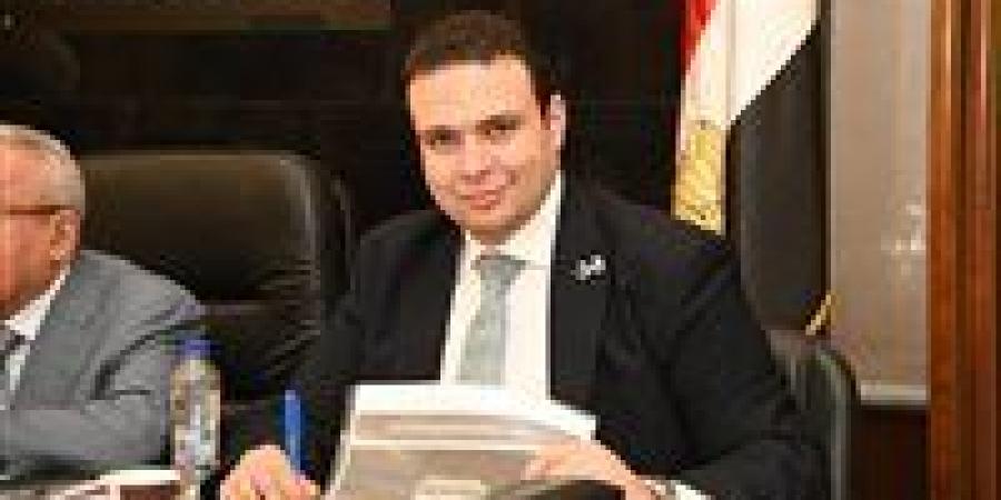 عبدالمنعم إمام : إصرار أحزاب الأغلبية على القائمة المطلقة بمثابة تجميد للحياة السياسية - تكنو بلس