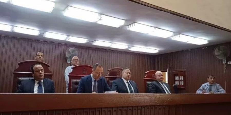 المشدد لطالب لاتهامه بترويج مخدر الحشيش وحيازة سلاح ناري بشبرا الخيمة - تكنو بلس